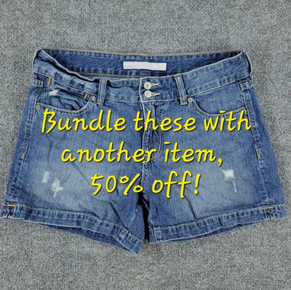 Old Navy Pants - 🌜OLD NAVY Mid-Rise Distressed Shorts in Medium Dark Wash